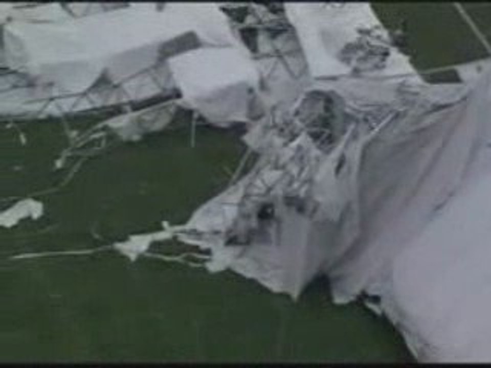 Dallas Cowboys' practice field roof collapse / Se