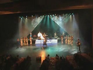 Fakir Linja cracheur de feu oriental  Liban(1001 nuit)