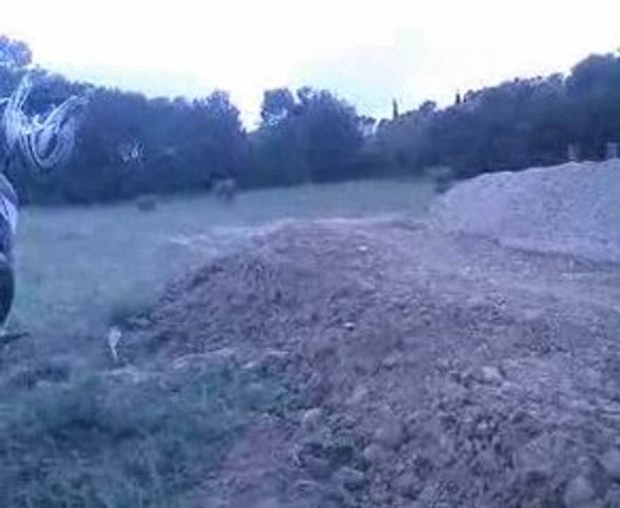 saut dirt bike 125!!!