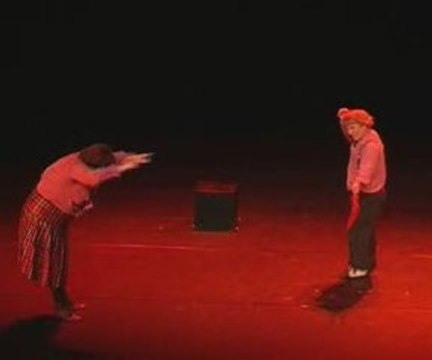 Humour La corrida Monique et le Ptit Pascal les Ducons