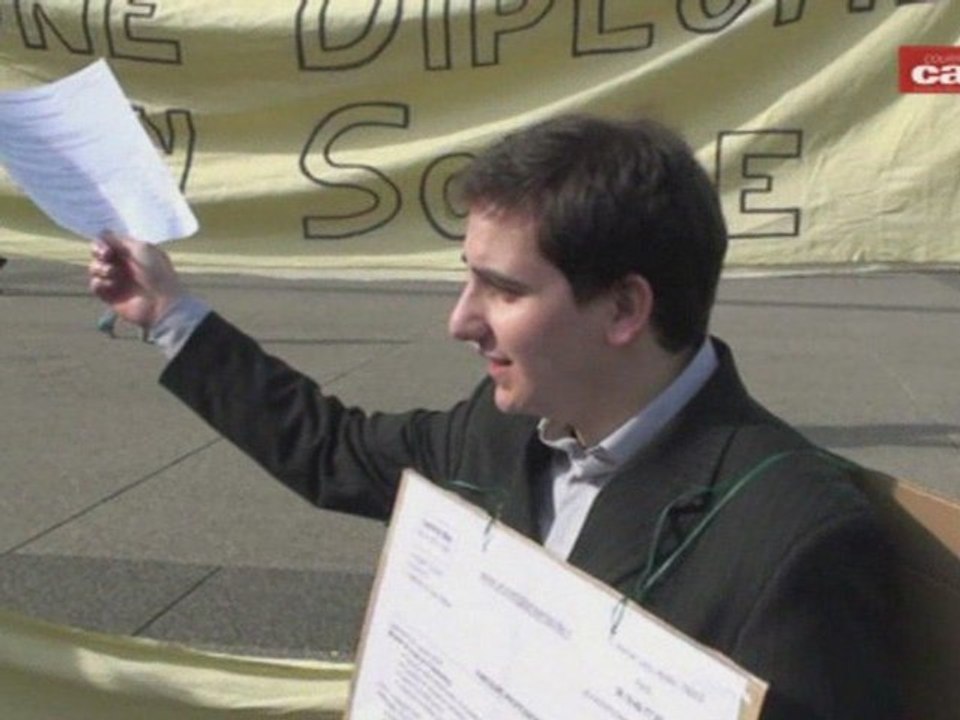 Jeune diplômé en solde à la Défense