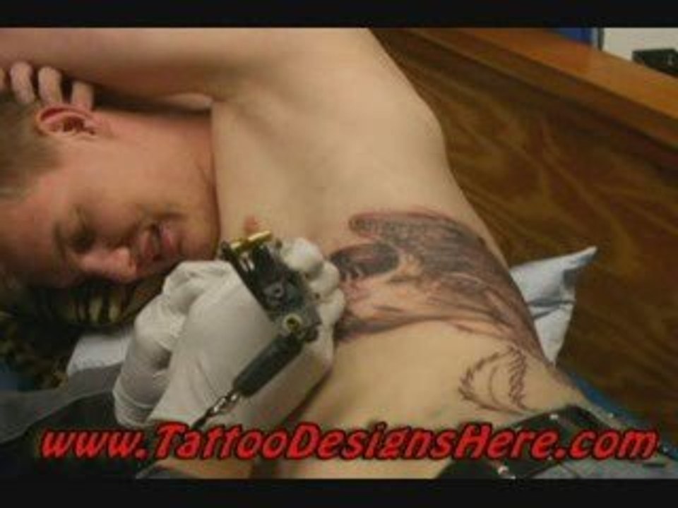 Tattoo Tips - How to Avoid the Pain
