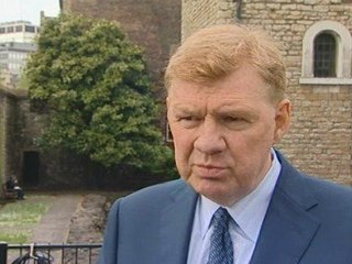 Swine flu: Brits told not to be complacent