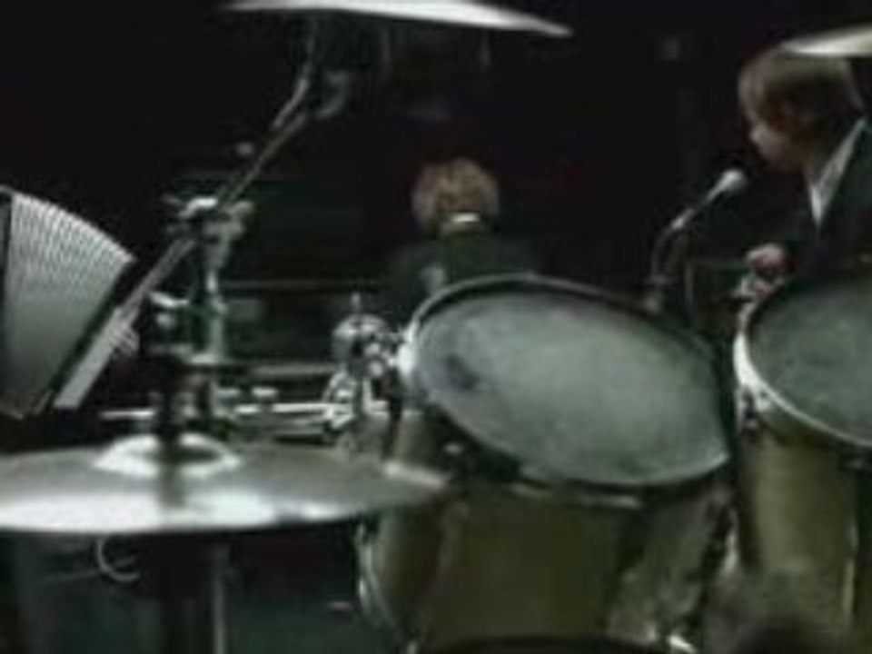 Такие девчонки.