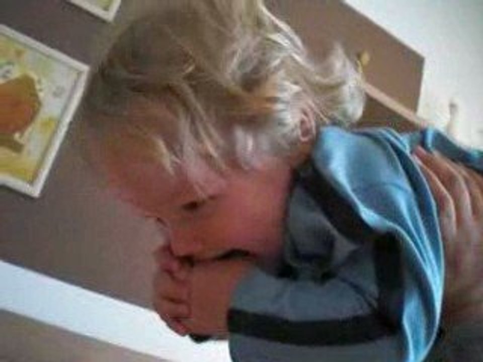 Müder u. nörgelnder Mika 05.05.