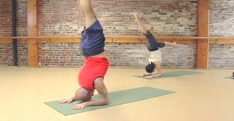 Yoga With Les Class 13 – Upper Body