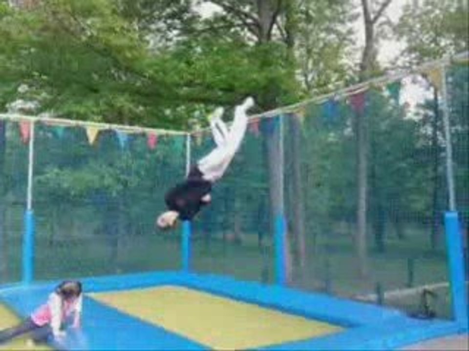 Juju&Alex Trampo Powaa