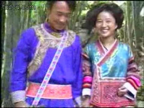 Hmoob Suav Hu Nkauj Nyob Hauv Lub Xeev Khuam Tsawb (Guizhou)