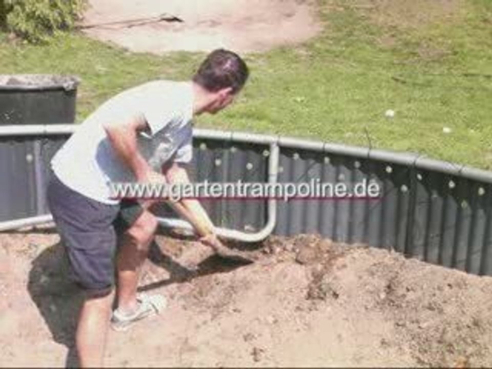 Trampolin gartentrampolin eingraben bodentrampolin berg ingr