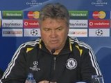 Hiddink says Chelsea need to take chances against Barcelona