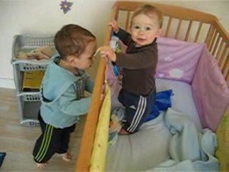 mila au reveil de sa sieste ...