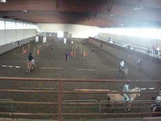 championnat Pony-games -jeu des 2 bouteilles-