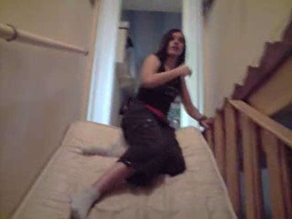 le matelas dans l'escalier xD