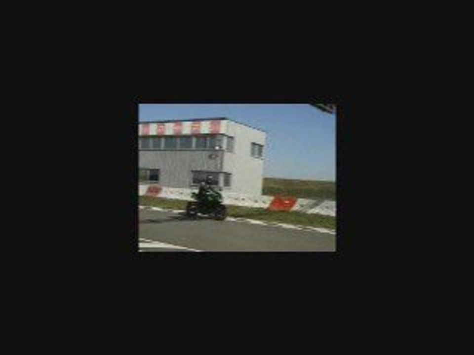 stage de perfectionnement moto au circuit de muret