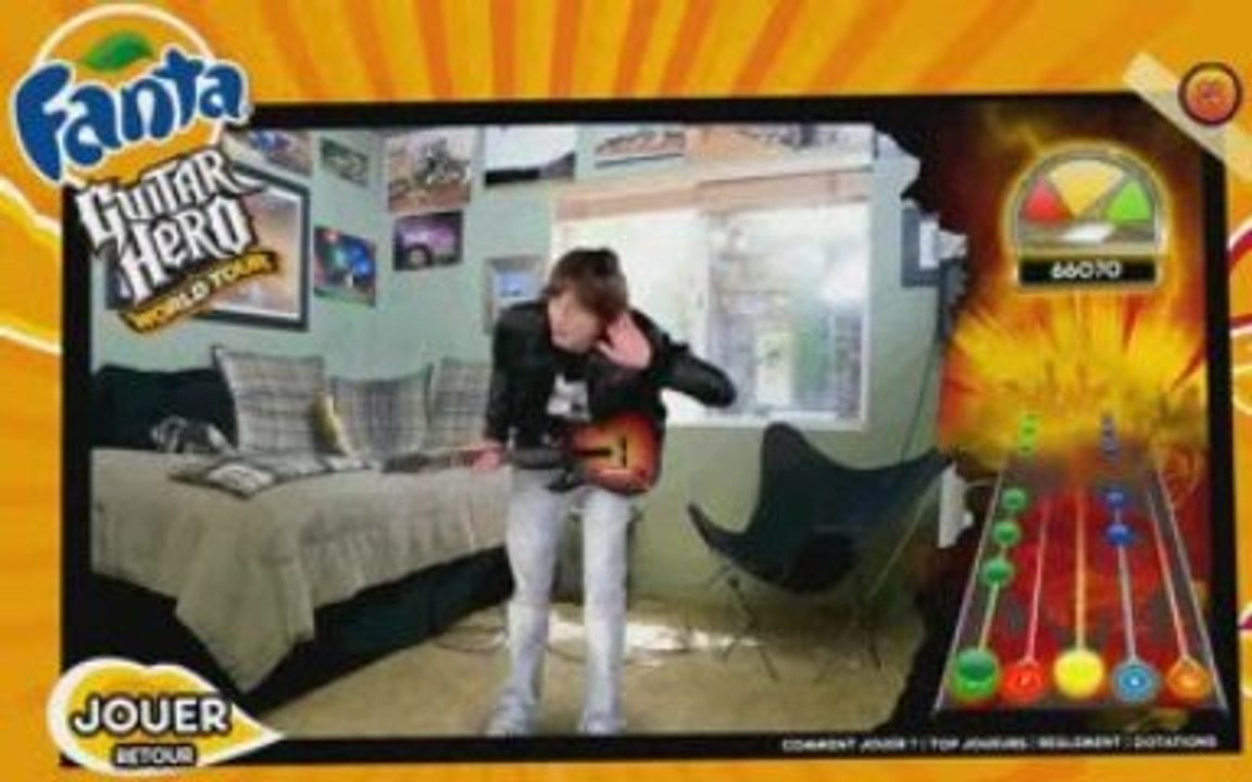 Fanta Guitar Hero Wolrd Tour Sasuke Guitare 110245 points