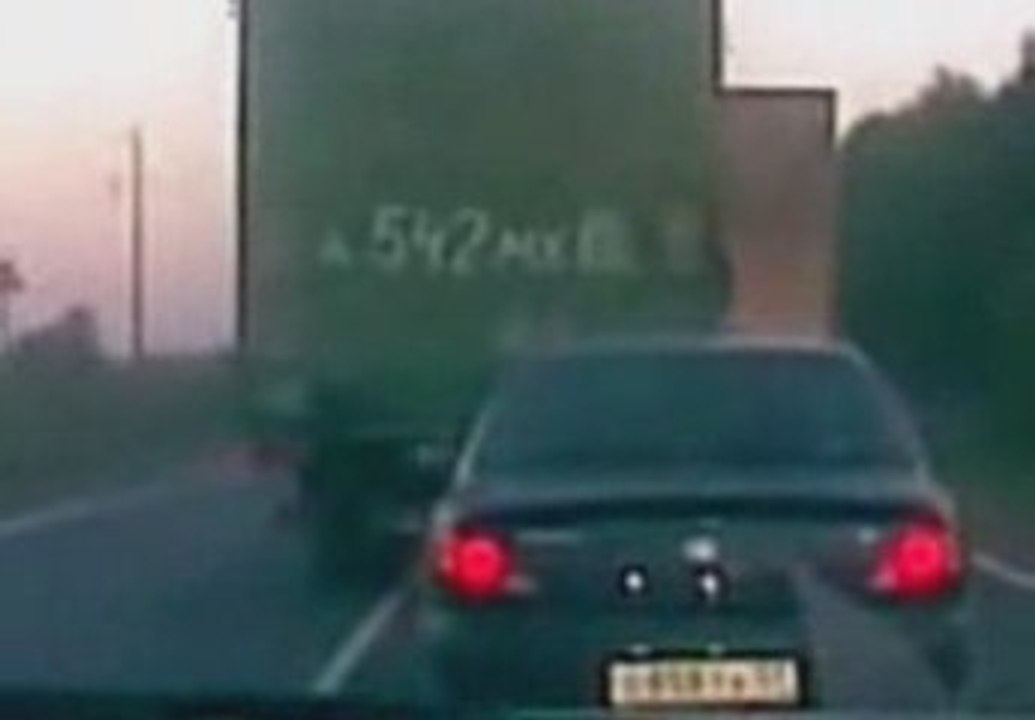 Vouloir doubler un camion