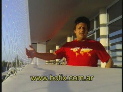 Utilizacion de la red de tanza transparente en un balcon