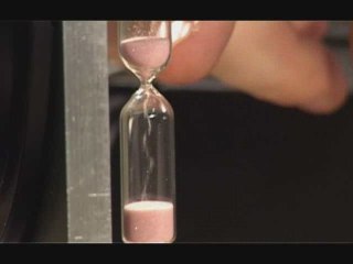 Poudres, grains et vibrations... sur Terre et en apesanteur