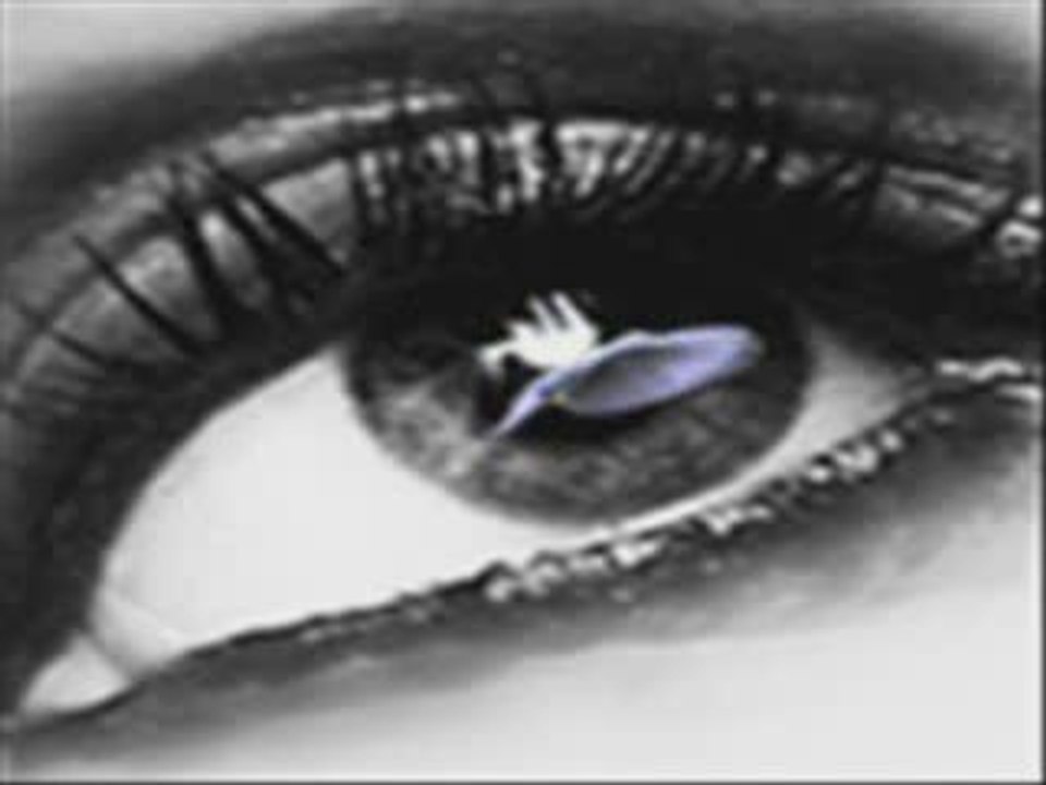 GÜLLÜ - Değmezmiş Sana