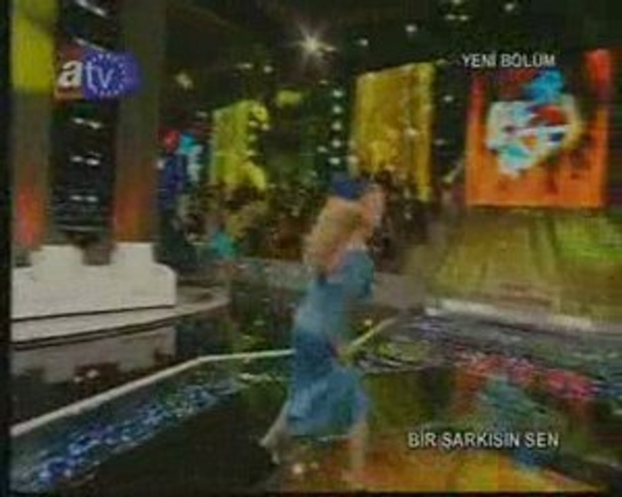 Berna Karagözoğlu  -Yangin Var