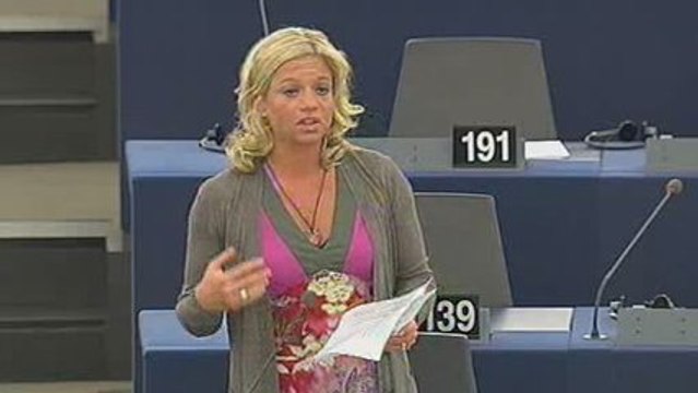 Jeanine Hennis-Plasschaert on Asylum