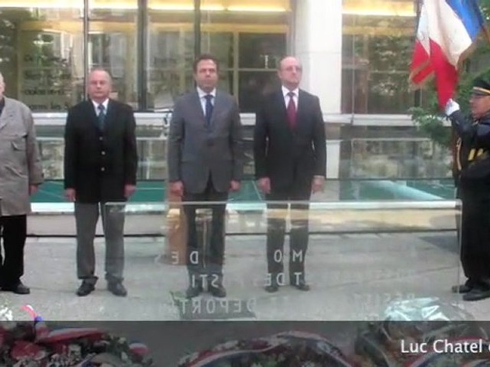 Luc Chatel, commémoration de 8 mai à la Poste