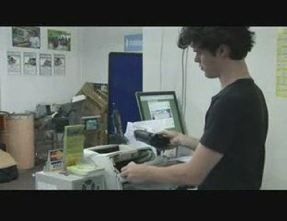 How to clean a laser printer