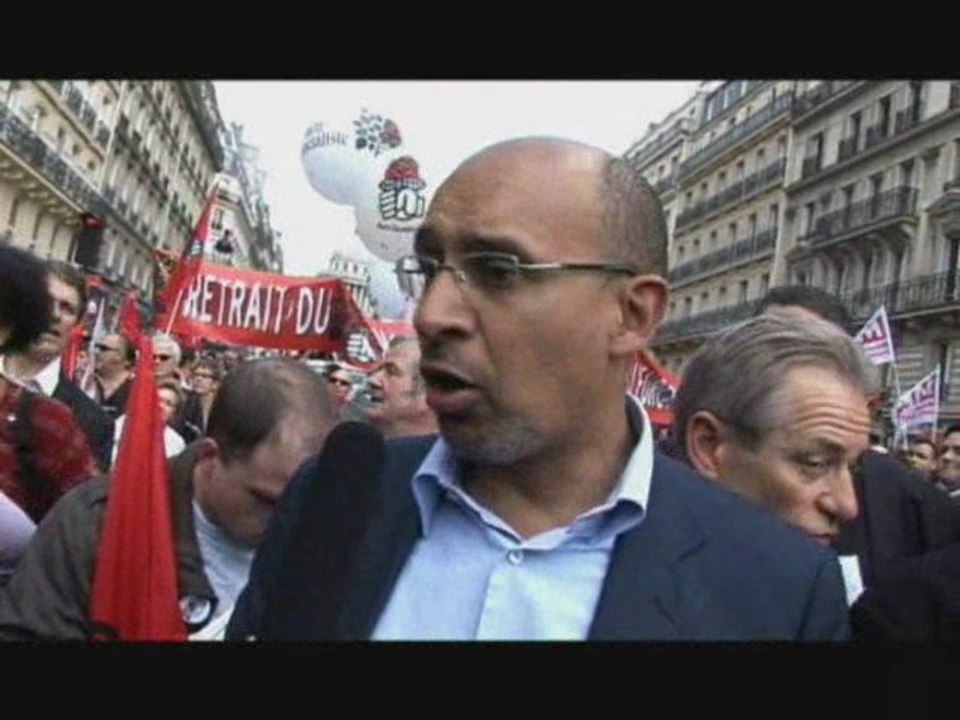 travail dimanche : Harlem Désir (PS)