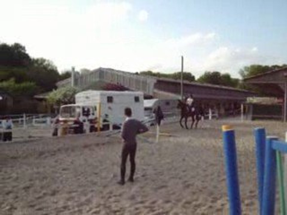 Charlotte et Médina 1m15