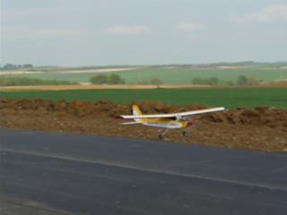 Premier Vol sur le terrain de Senlis le Sec (suite)