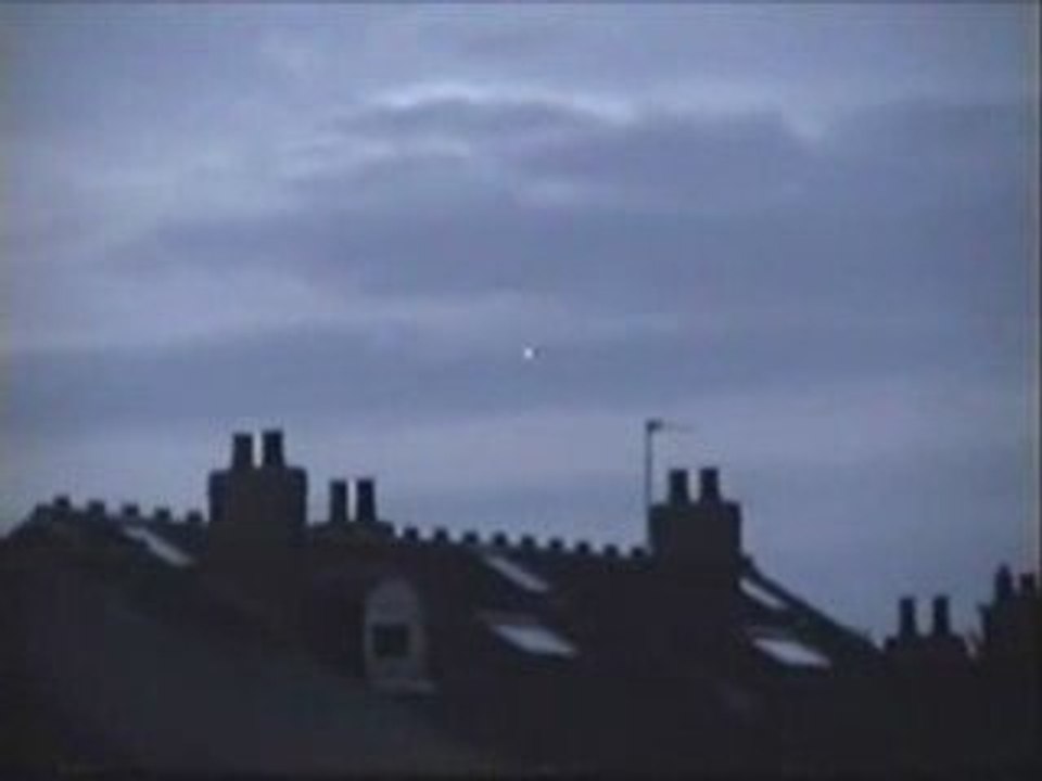 England Ovni UFO Birmingham UK 2008 www.les-ovnis.com