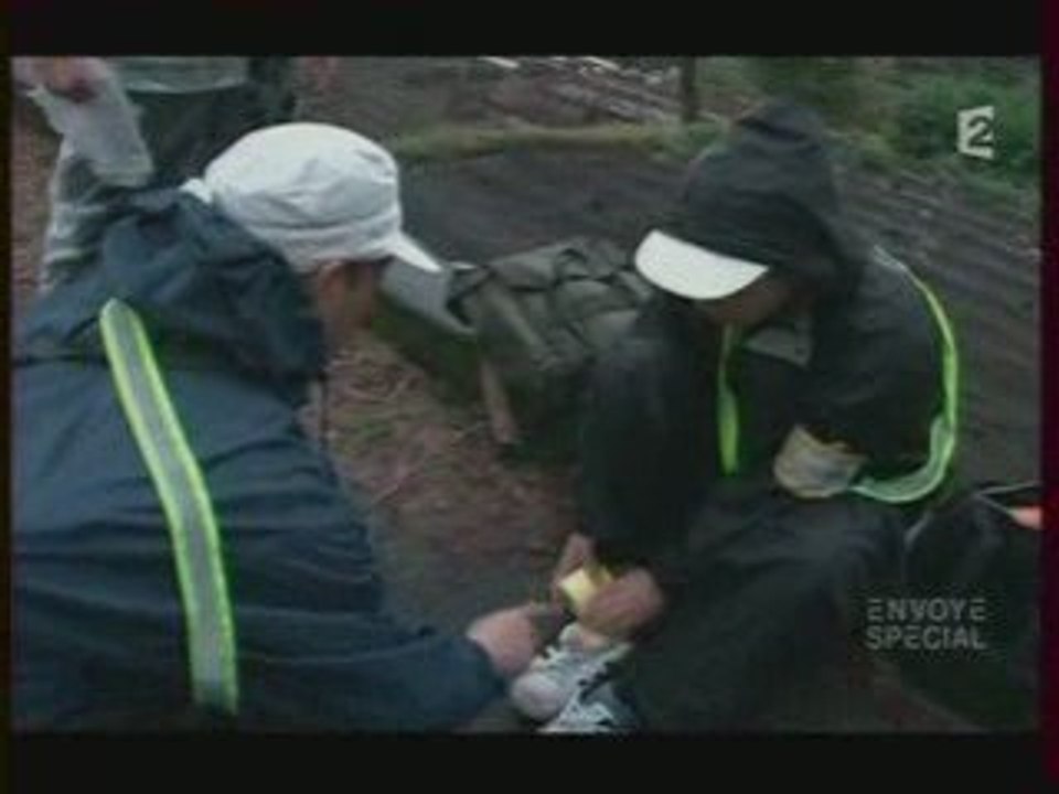 envoye speciale : japon :cadre a la baguette .2.2