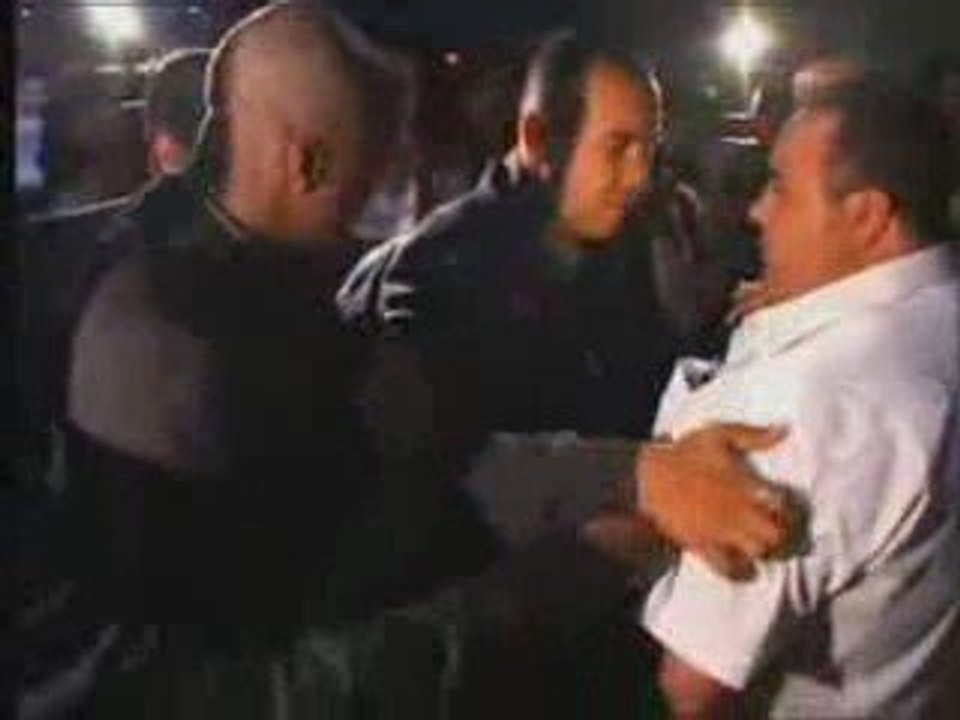 Djbril Cissé insulte un supporter d'espagne de gros