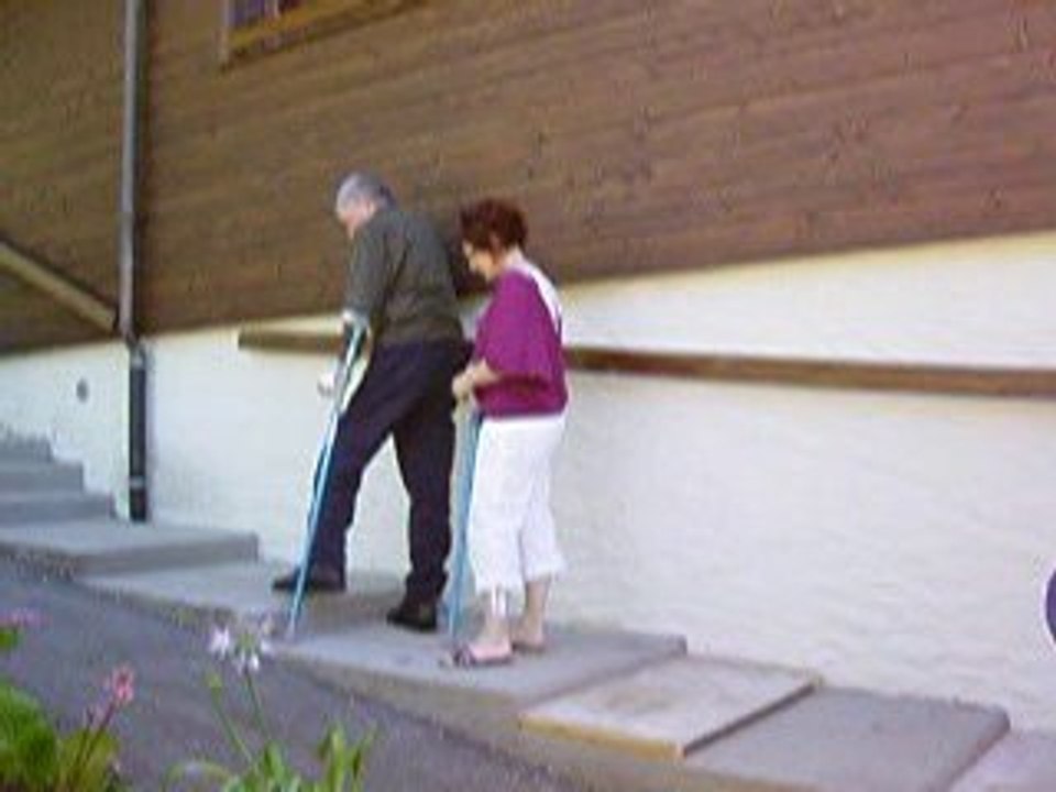 Hans escaliers mai 2009 à la montée