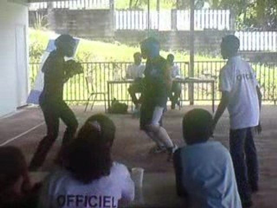 Combat contre tableau a salazie