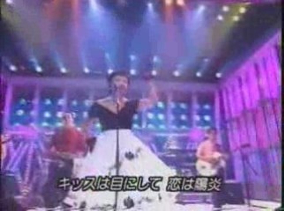THE VENUS / キッスは目にして！