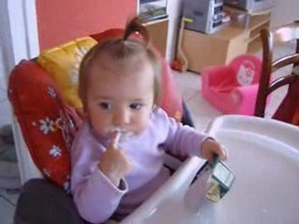emma adoreeeeeee le fromage