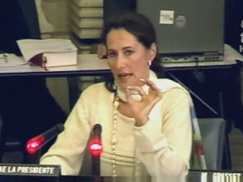 Heuliez : Ségolène Royal répond à Henri de Richemont