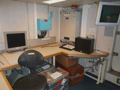 VOILIERS ET BATEAUX SCIENTIFIQUES