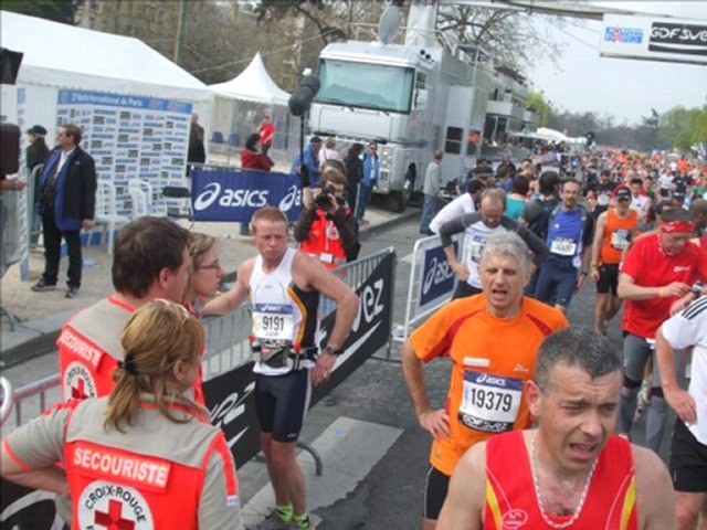 MARITHON RACE IN PARIS 2009 ATOZ WEBTV
