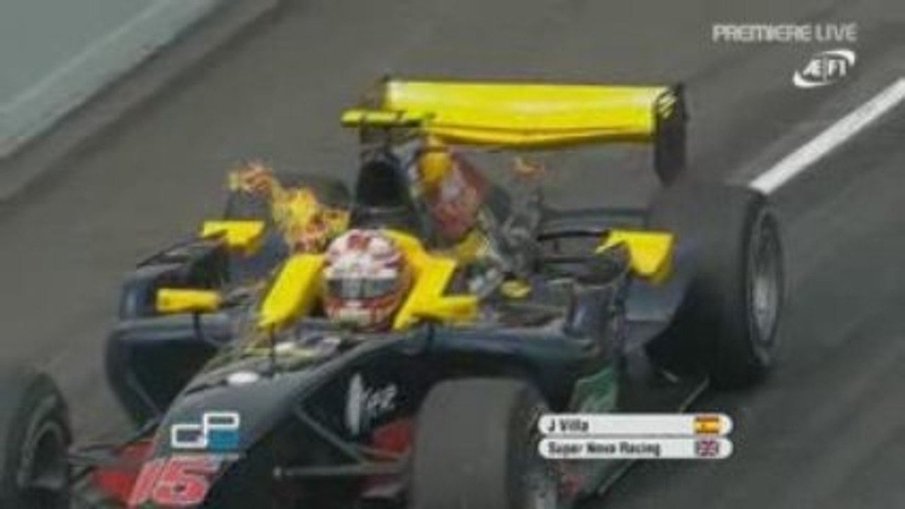 GP2 Barcelona 2009 race 1 Villa fire
