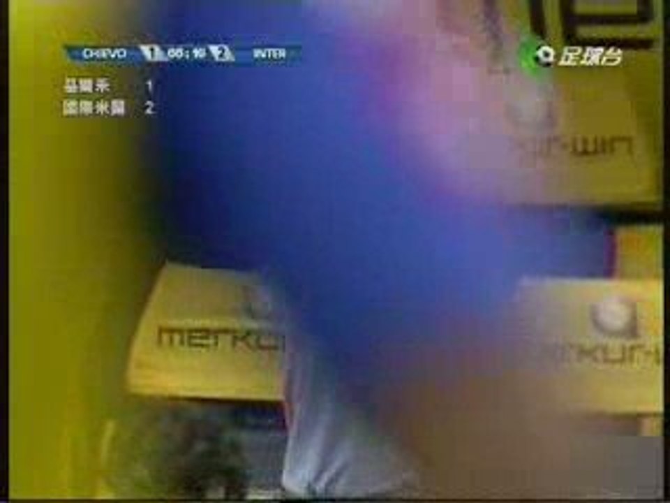 Il zitti tutti di Balotelli dopo il gol al Chievo