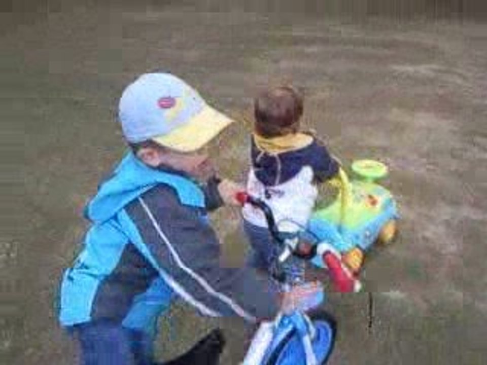 Kylian et son trotteur avril2009