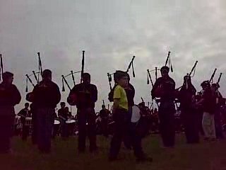 Cap caval pipe band