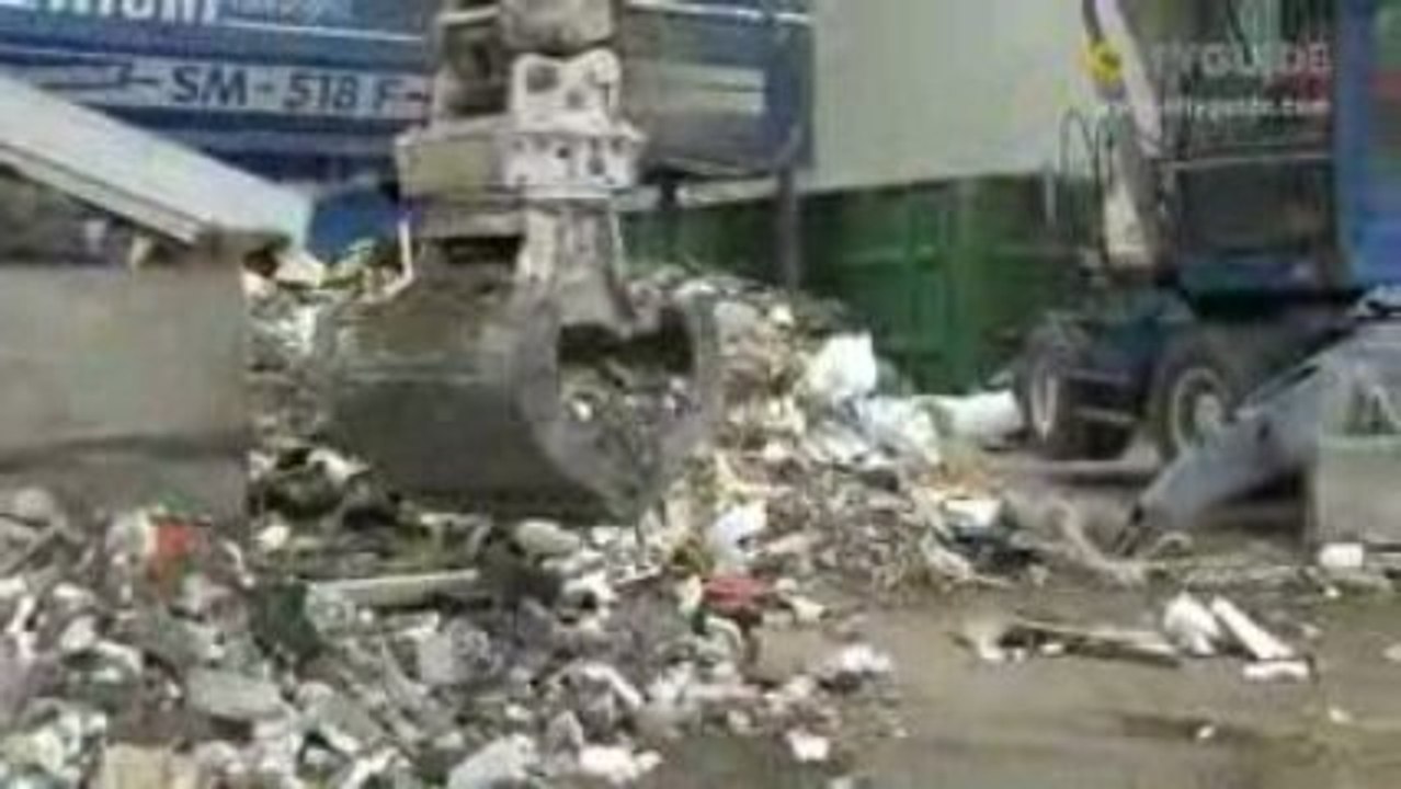 Richi ag , weiningen; fahrzeugaufbauten, kies  und sandwe...