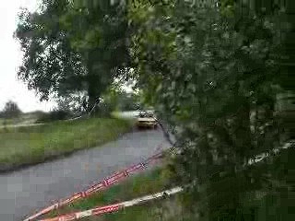 W123 280 CE en courbe