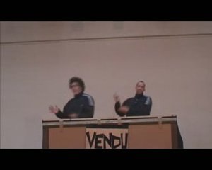 Extrait Spectacle de rue " LaBelleAffaire "