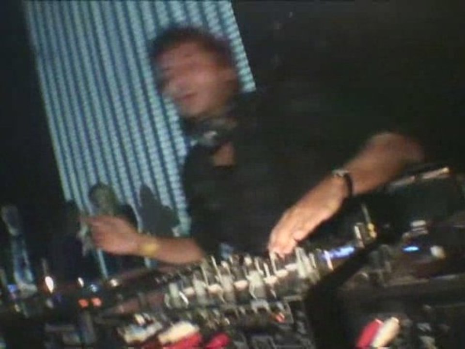 MSTRKRFT ZDAR LA RIOTS