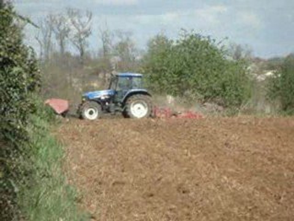 Préparation des terres à maïs 1