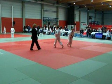 3ème combat de judo de axel frameries 09-05-09